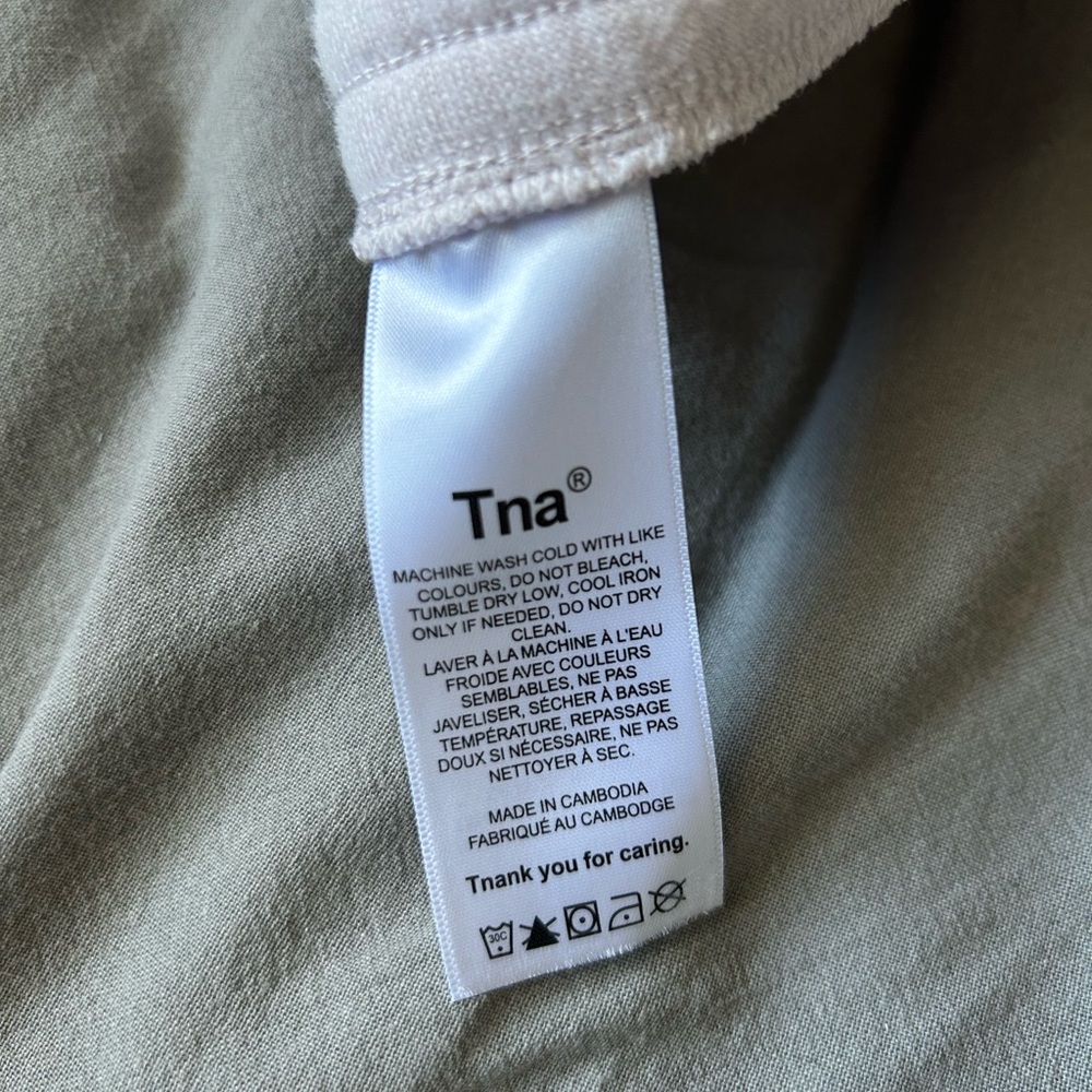 aritzia sweatshorts - Picture 4 of 4